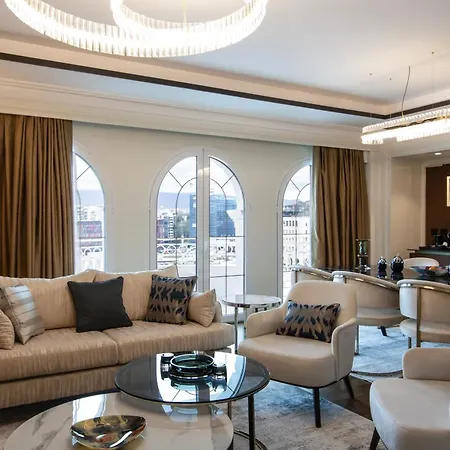 Xheko Imperial Luxury & 티라나