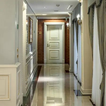 Xheko Imperial Luxury & 5* 티라나