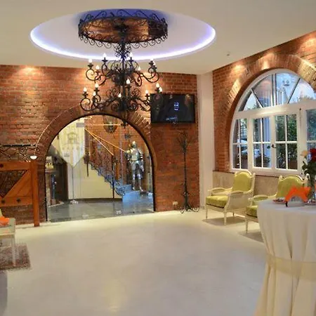 Otel Xheko Imperial Luxury &