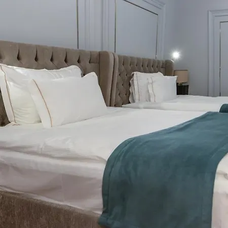 Otel Xheko Imperial Luxury & 5*