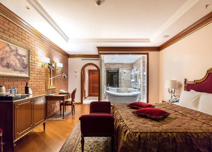 Hotel Xheko Imperial Luxury & Tirana